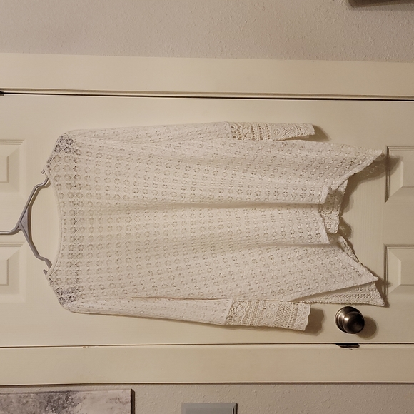 Swimsuit cover-up - Picture 2 of 6